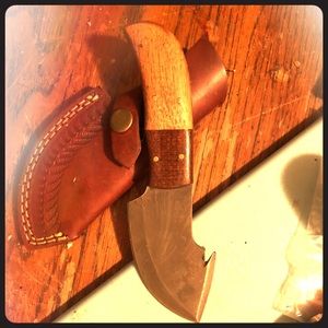 Custom Damascus hunt knife